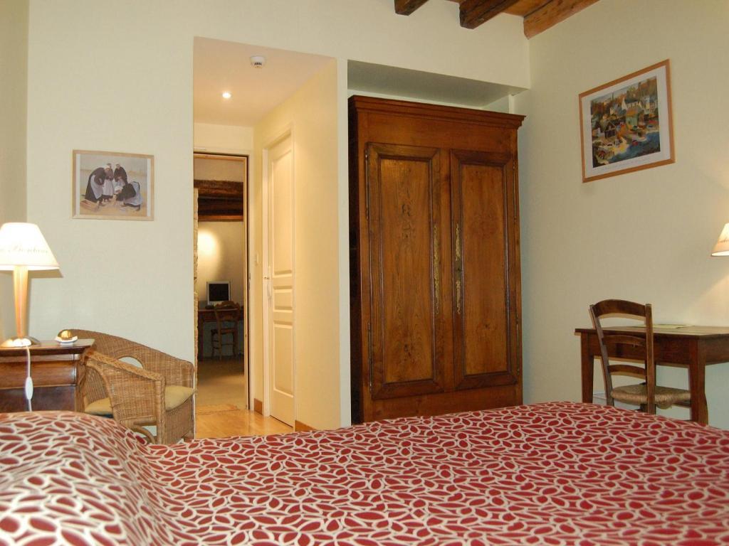 Hotel Du Donjon Aulnay  Eksteriør bilde
