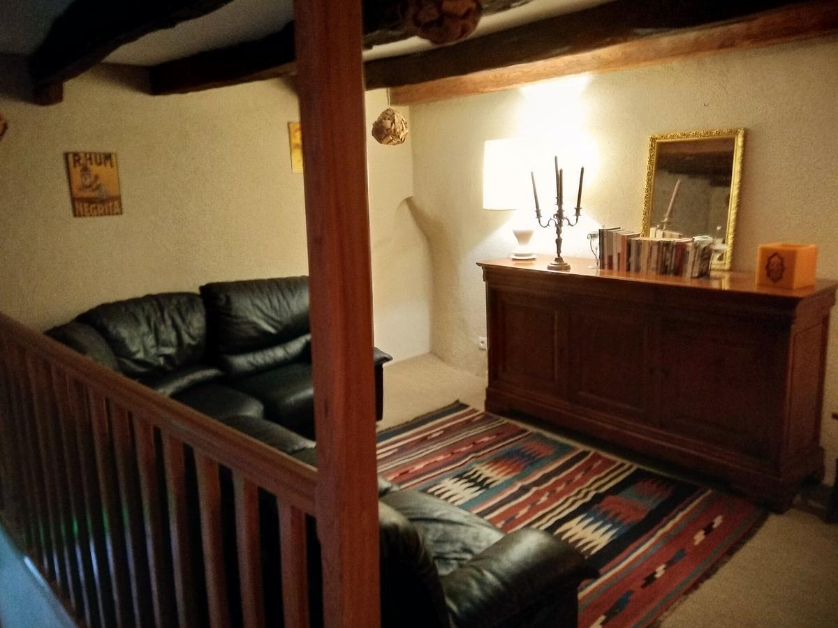 Hotel Du Donjon Aulnay  Eksteriør bilde